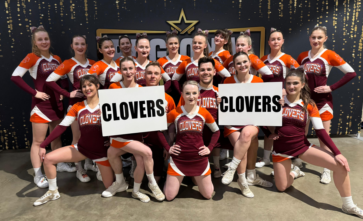 01 Clovers Coed